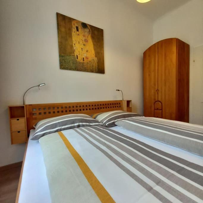 Altbauwohnung Neu Saniert - Fuer Familien Geeignet Wien Exteriör bild